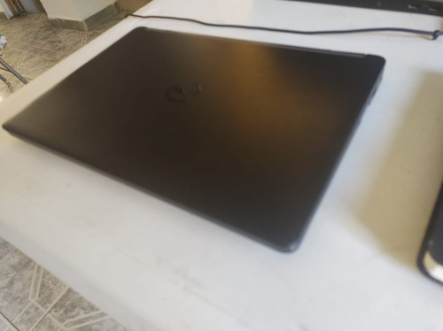 Dell Latitude 5470 (Usado)