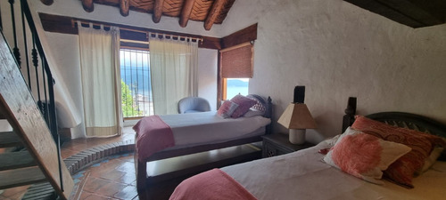 Magnifica Casa En Venta, Estilo Vallesana