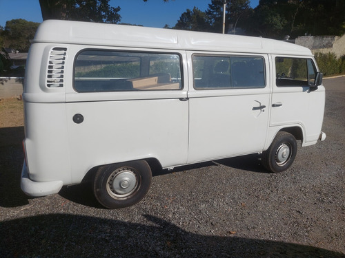 Volkswagen Kombi 1.4 Standard Total Flex 3p