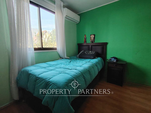 Arriendo Remodelada Casa, Sector Arboleda Peñalolé...