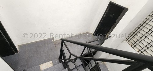 Imagen 19 de 28 de Sabana Grande Edifico Dde Oportunidad Listo Para La Venta.. Locales Comerciales Y Oficinas Con Su Baño..! Carlos Zambrano 0424 283 6665 Codigo: Mls #23-4780