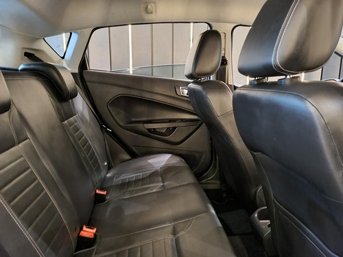 Ford Fiesta TITANIUM 1.6 16V Flex Automático.