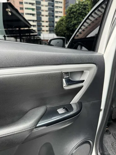Toyota Fortuner 2.4 Srv 4x2 2019