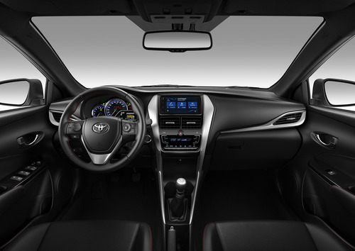 Toyota Yaris Xls 1.5 6m/t 5p 2021