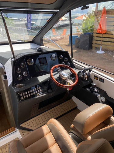 Lancha Triton Flyer 38 Ht Zero A Pronta Entrega