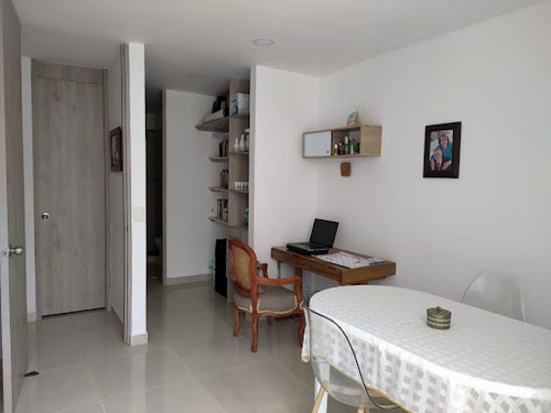 Apartamento En Venta La Pola 589-1696