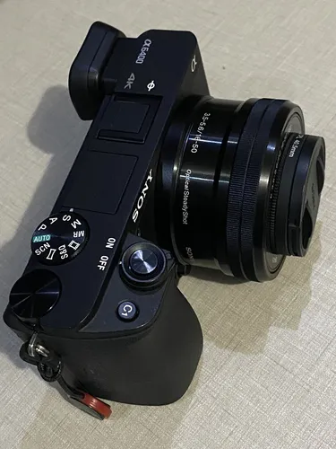 comprar Cámara Sin Espejo Sony A6400 Con Lente De 16-50 Mm