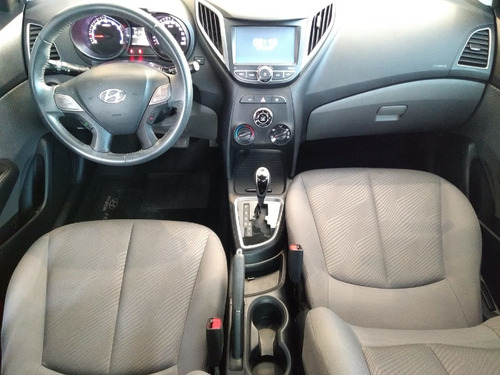 Imagem 8 de 10 de Hyundai Hb20 1.6 Premium 16v Flex 4p Automatico