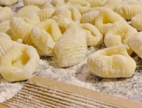 Imagen 3 de 6 de Molde De Ñoquis Ñoquera Manual Pasta Fresca 15x3,7 Jovifel