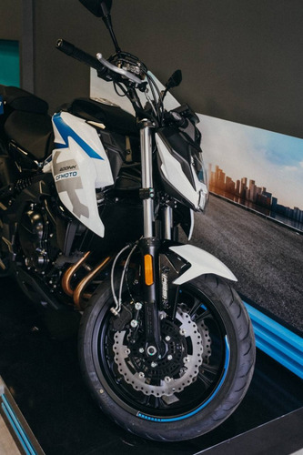 Imagen 14 de 17 de Cfmoto Nk 400 Concesionario Oficial Con Tablero Tft Nuevo!
