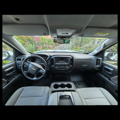 Chevrolet Silverado 5.4 2500 Doble Cabina Ls 4x2 At