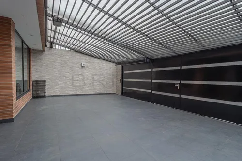 Casa En Arriendo/venta En Prado Veraniego Sur. Cod V4747