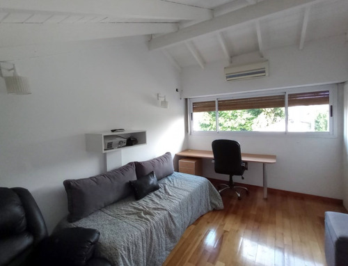 Amenedo Al 600 Adrogue Triplex Excelente Jardin Parrilla Doble Coch 3 Dorm