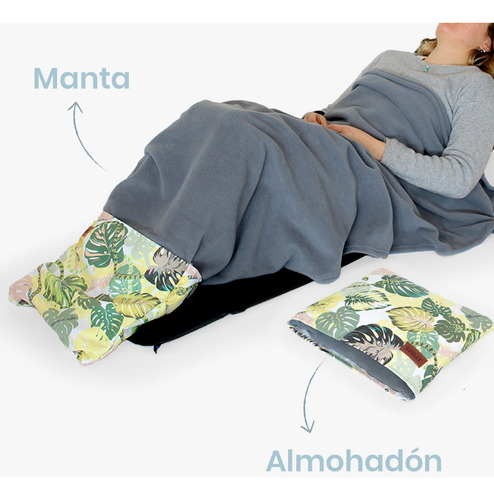 Imagen 2 de 10 de Manta De Polar Almohadón Diseño Selva Chilly