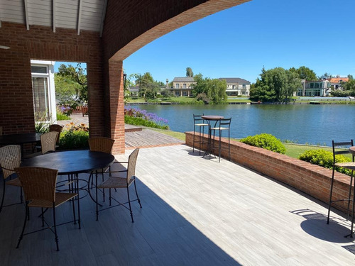 Imagen 10 de 26 de Espectacular Lote Al Lago En La Isla!!