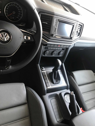 Imagen 6 de 15 de Amarok V6 Gris Indio