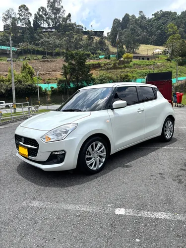 Suzuki Swift Híbrido 2022