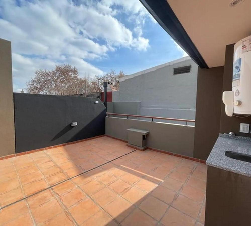 Ph En Triplex Con Terraza Propia En Venta