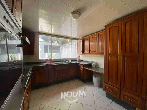 Casa En Real De Las Lomas, Miguel Hidalgo Con 3 Recámaras, 410 M², Id: 138135