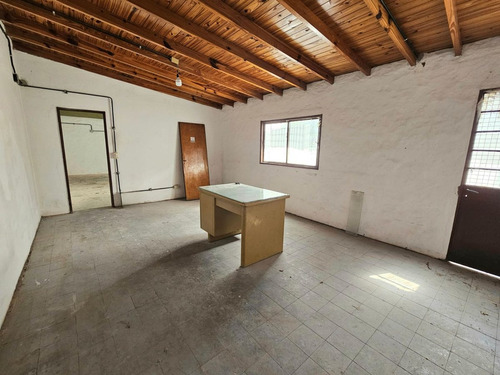 Galpón Con Vivienda 3 Amb José L. Suarez