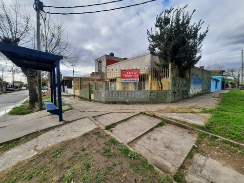 Casa En Venta En Lomas De Zamora, G.b.a. Zona Sur