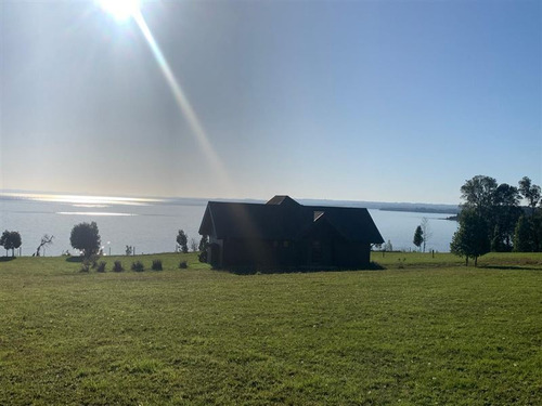 Casa En Venta De 2 Dorm. En Puerto Varas