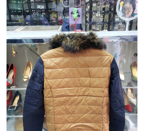 Chaqueta Cocotero Azul Cuero Sintético.