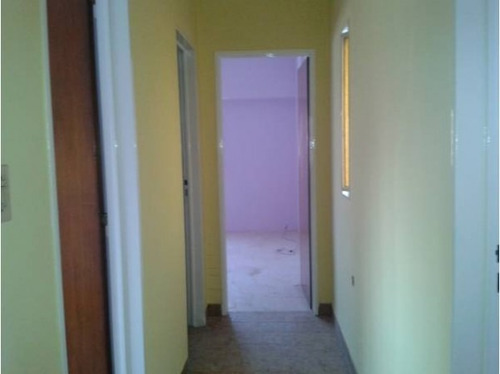 Imagen 4 de 11 de Alquiler Casa De 4 Ambientes Con Patio Y Cocheras - La Tablada