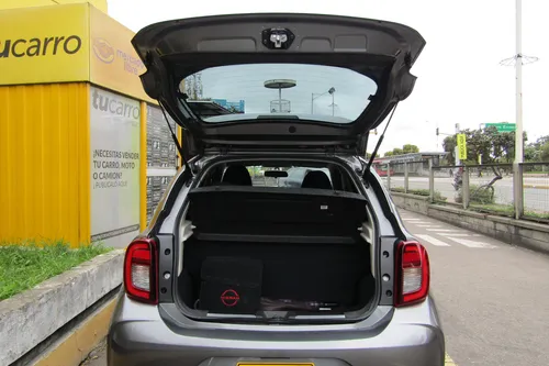 Nissan March 1.6 Sense At