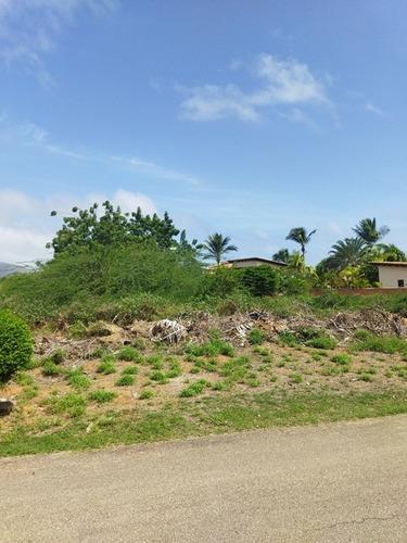 Parcela Con Excelente Ubicación En Urbanización Casa De Campo