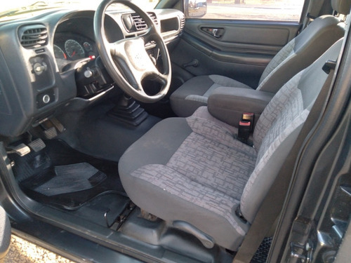 Imagen 12 de 12 de Chevrolet S10 2004 2.8 4x2 Dc Dlx