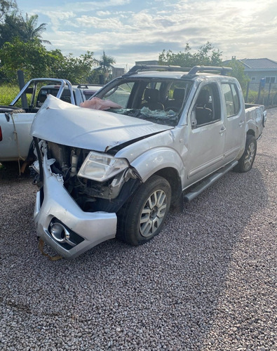 Imagem 1 de 5 de Sucata Nissan Frontier 2.5 2015 190cv *para Retirada Pecas*