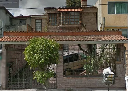 Casa En Venta Blvd Popocatépetl, Hab Los Pirules, Tlalnepantla De Baz,  Edomex. Cc90 | Metros Cúbicos