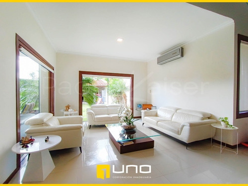 Imagen 3 de 17 de Linda Casa En Venta, Condominio Jardines Del Urubo