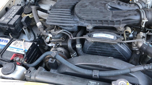 Toyota Hilux Cs 3.0 Aspirada 2004