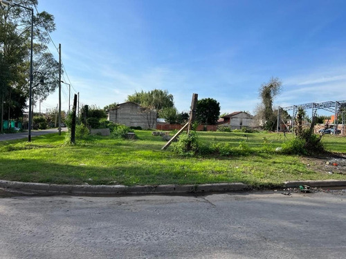 Lote De Terreno Baldío Esquina