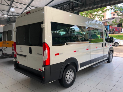 Peugeot Boxer 2020 Executiva 16 Lugares
