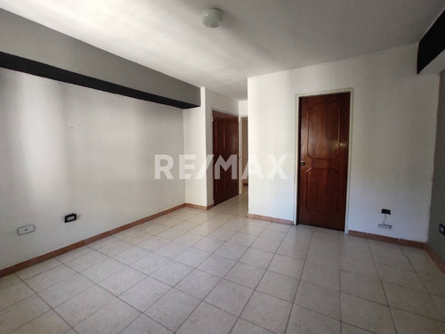 Imagen 17 de 19 de Se Vende Apartamento En Prebo I 181,56m² Planta Eléctrica Mm 152113