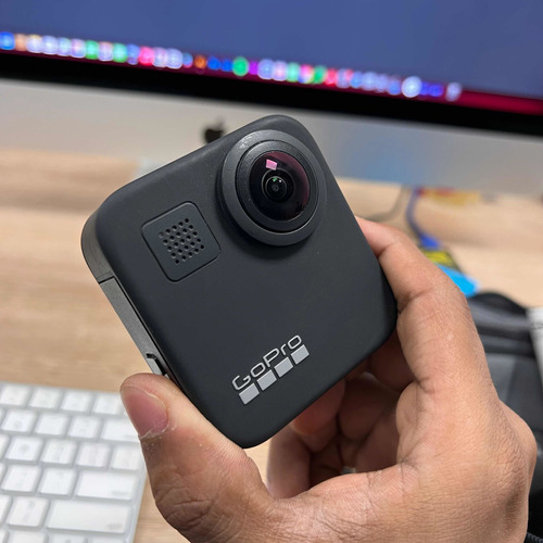 Gopro Max 360 + Cargador Y 3 Baterías