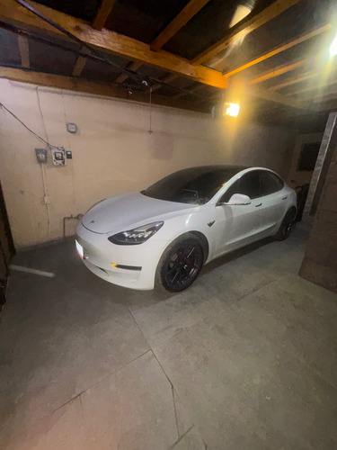 Tesla Model 3 Autonomía Mayor