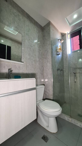 Imagen 14 de 14 de Re/max. Iris Hernandez. Vende Apartamento (73m2). La Trigaleña. Valencia. Codigo 141279