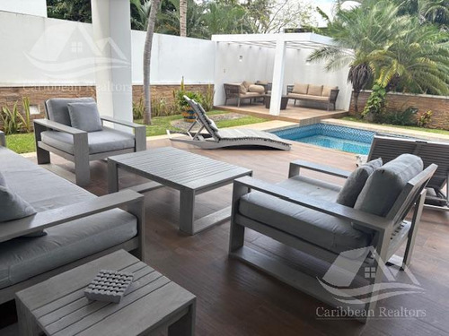 Casa En Venta En Lagos Del Sol Cancun