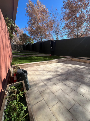 Oportunidad En Las Condes! Para Vivir O Invertir 2d+2b