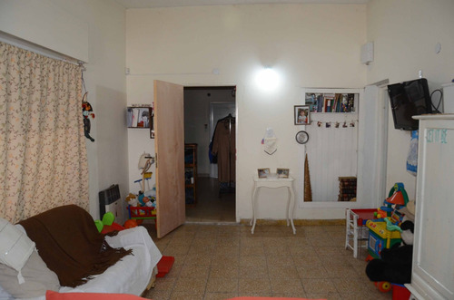 Imagen 9 de 17 de Casa Con Salón Comercial En Venado Tuerto
