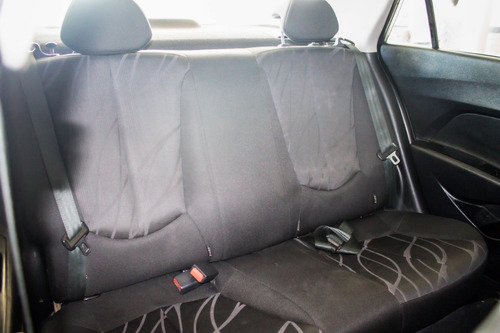 Imagem 9 de 9 de Hyundai Hb2os 1.0 Comfort 2014