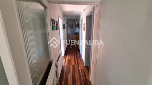 Casa De Campo Remodelada De 4d4b Con Jardin En Frutillar