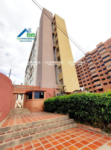 Imagen 1 de 9 de En Venta Excelente Dúplex En La Urbanización Caraballeda