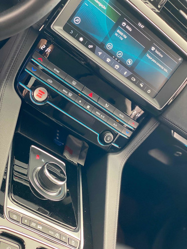 Imagem 13 de 14 de Jaguar F-pace 2019 2.0 Prestige 5p Gasolina