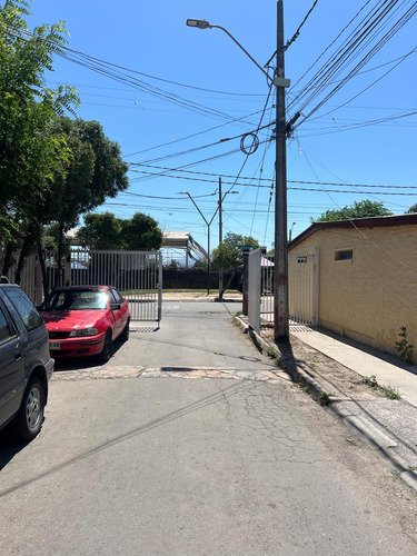 Venta De Casa Con Depto Interior En Lo Espejo