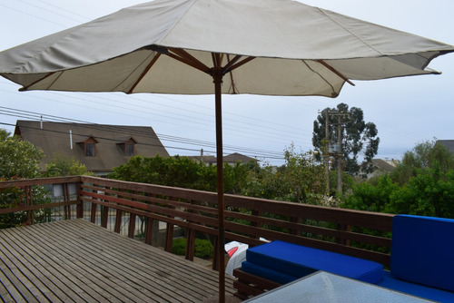 Vende Hermosa Y Acogedora Casa Con Maravillosa Vista Al Mar